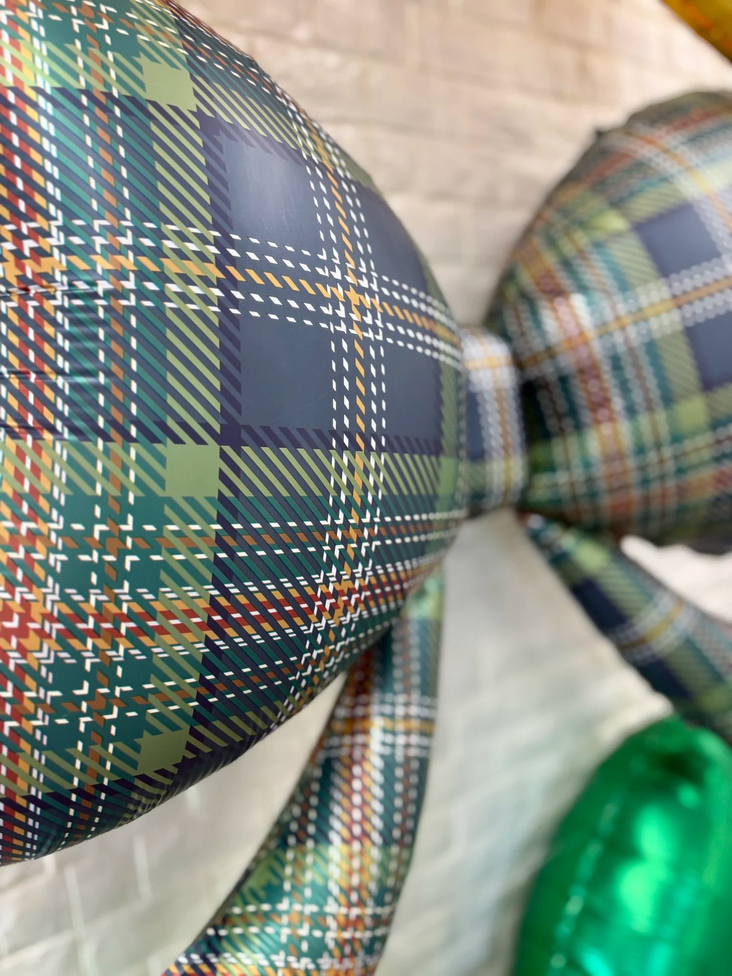 Burst Party Co. 40" Plaid Printed Bow