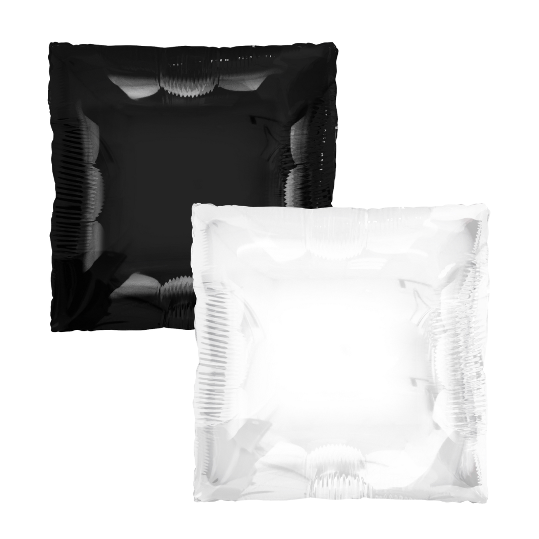 Tuftex 24" Black and White Square